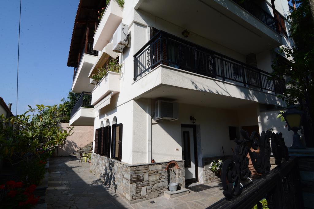 Villa Kirki Nea Iraklitsa Exterior foto